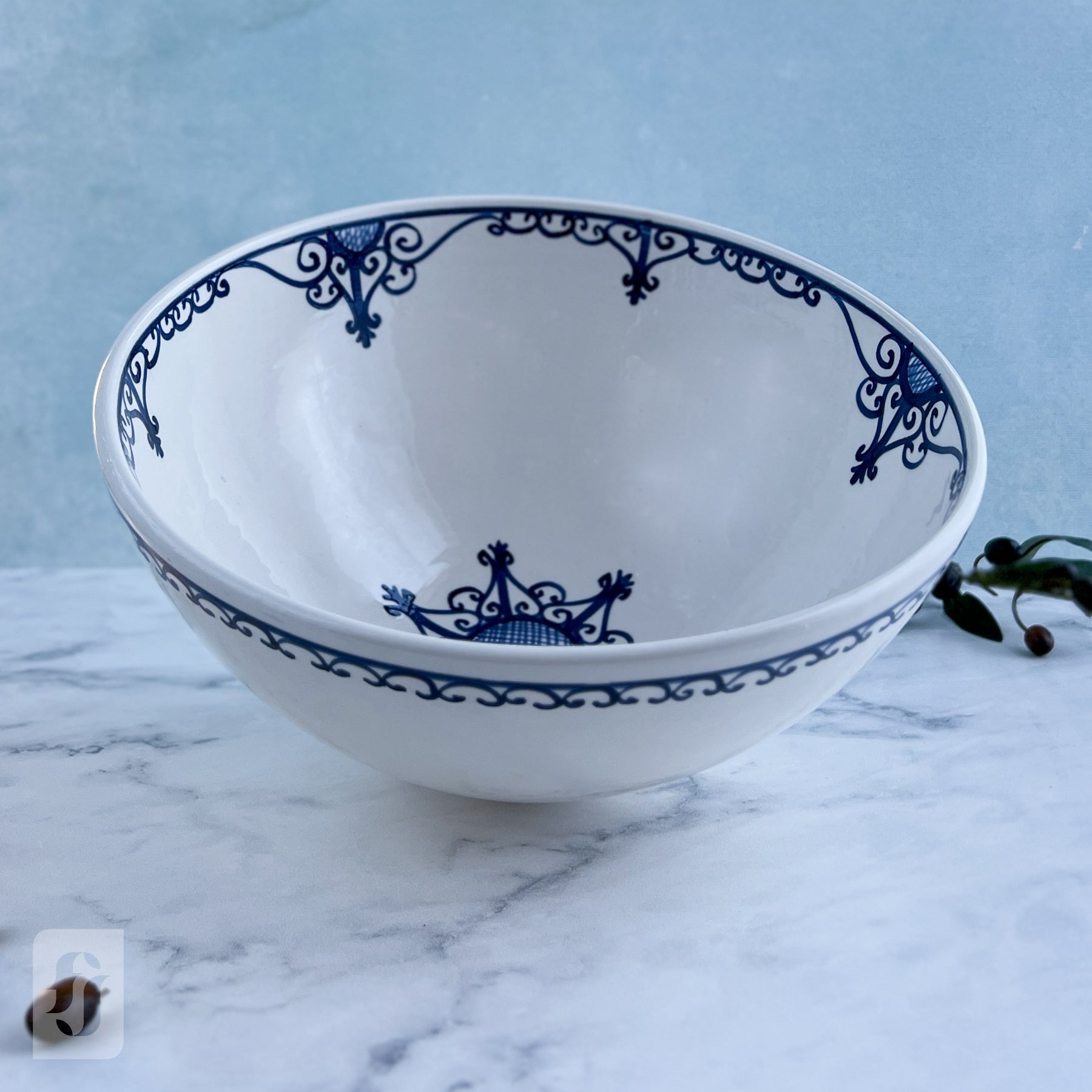 #color_ white and blue