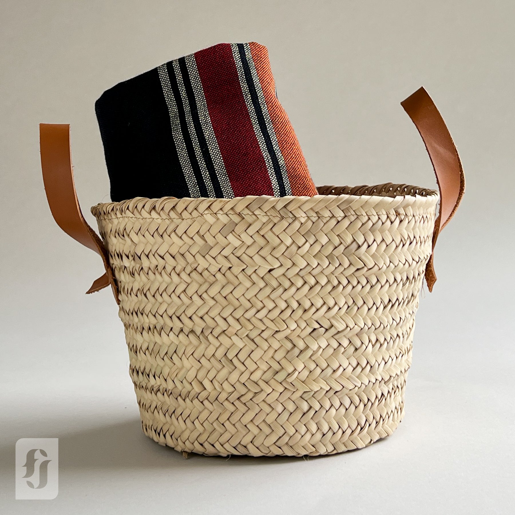 #color_caramel leather